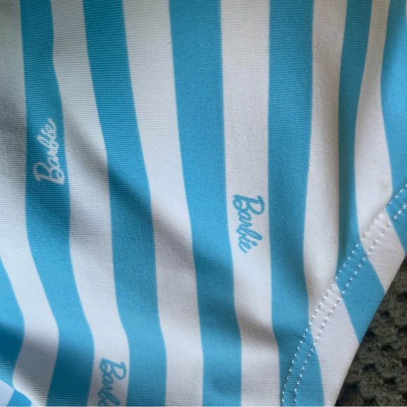 Barbie new with tags swimsuit - Picture 2 of 4